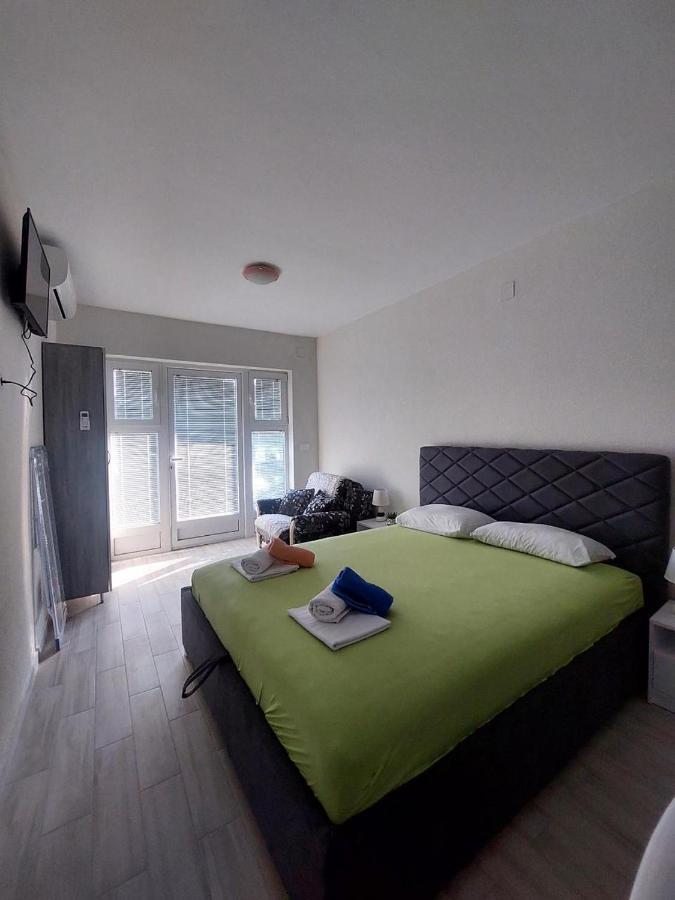 Apartment Iva Bijela Exteriér fotografie